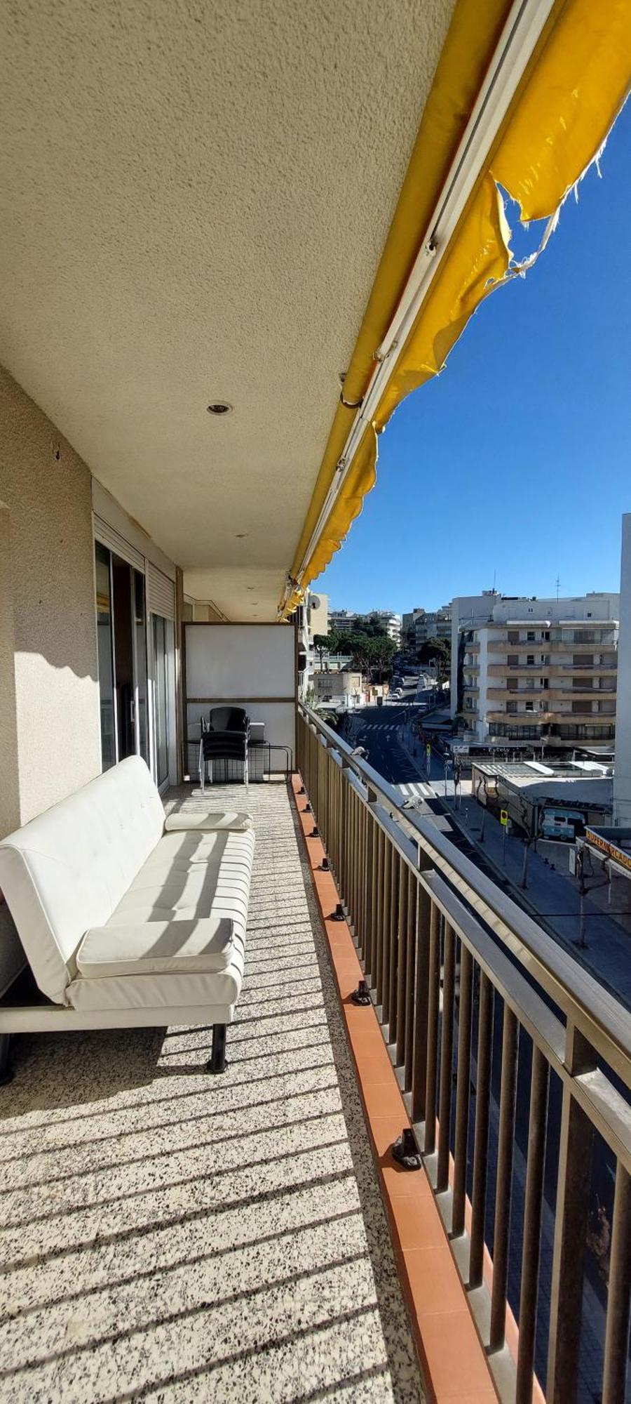 Apartamento 1 Linea De Playa + Parking! سالو المظهر الخارجي الصورة